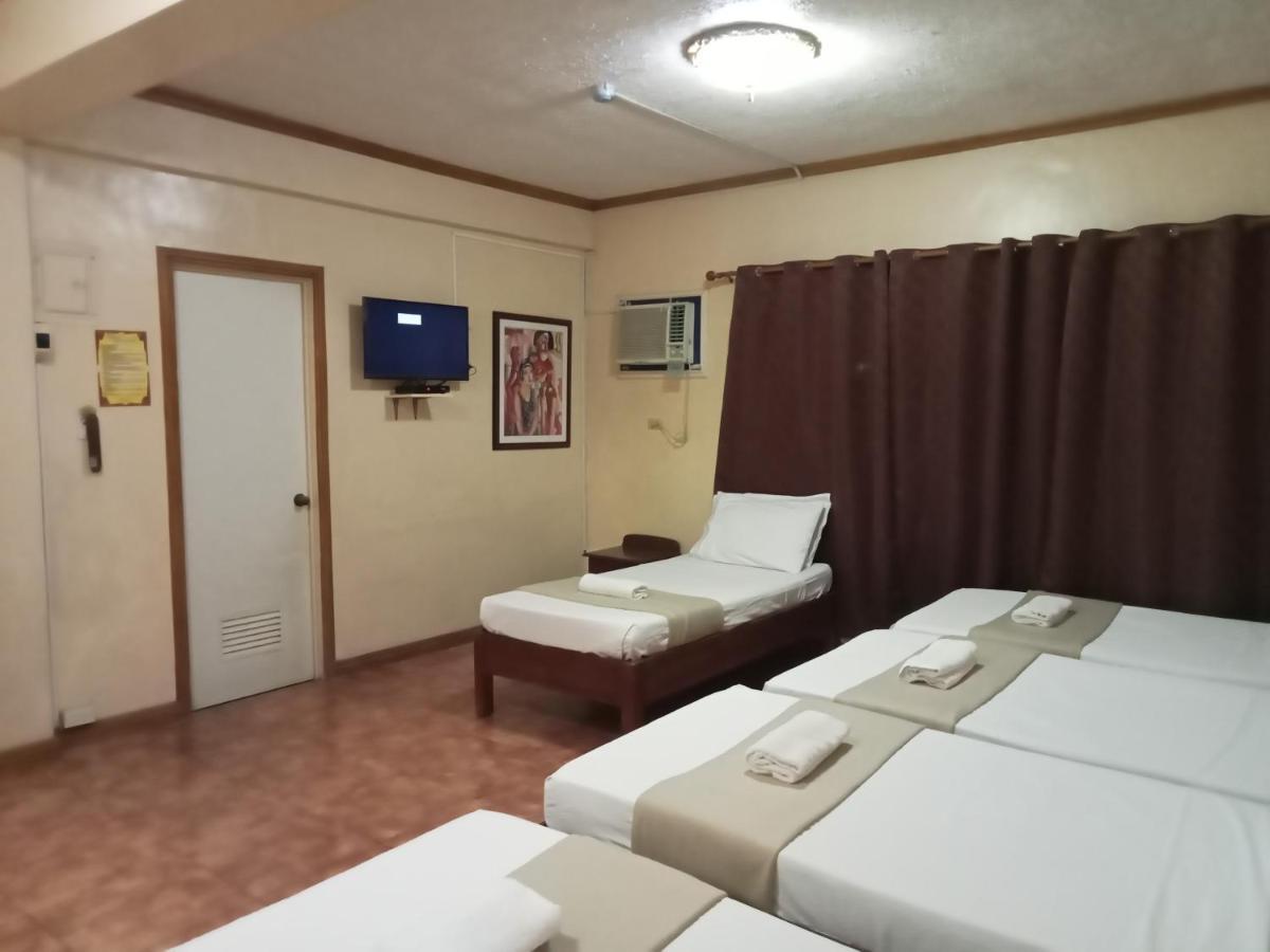 Reddoorz At Casa Marabella Villamonte Bacolod City Exterior foto